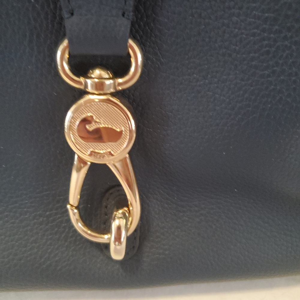 Dooney and Bourke Amelia Locking Satchel New w. Tags, Navy Leather